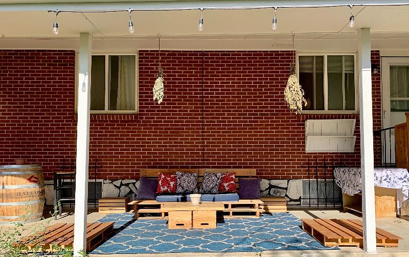Large patio to BBQ or to lounge 