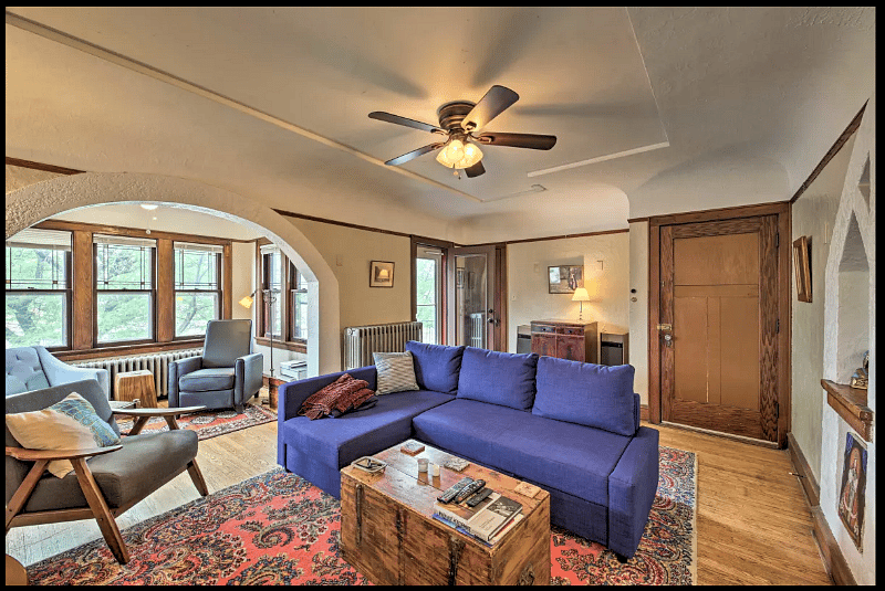 Living Room with Queen Sized Sleeper Couch