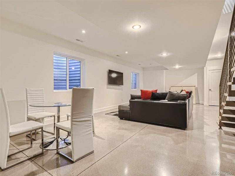 Furnished Finder property 614544_1 photo 12