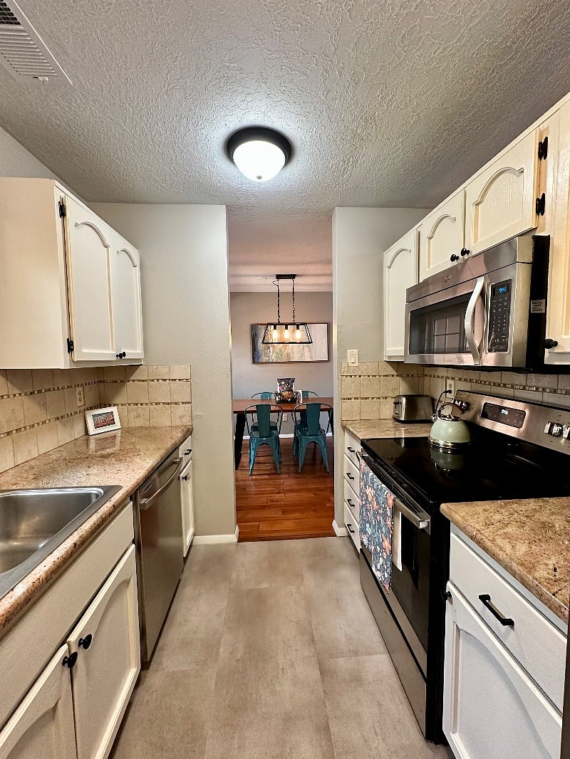 Furnished Finder property 614607_1 photo 3