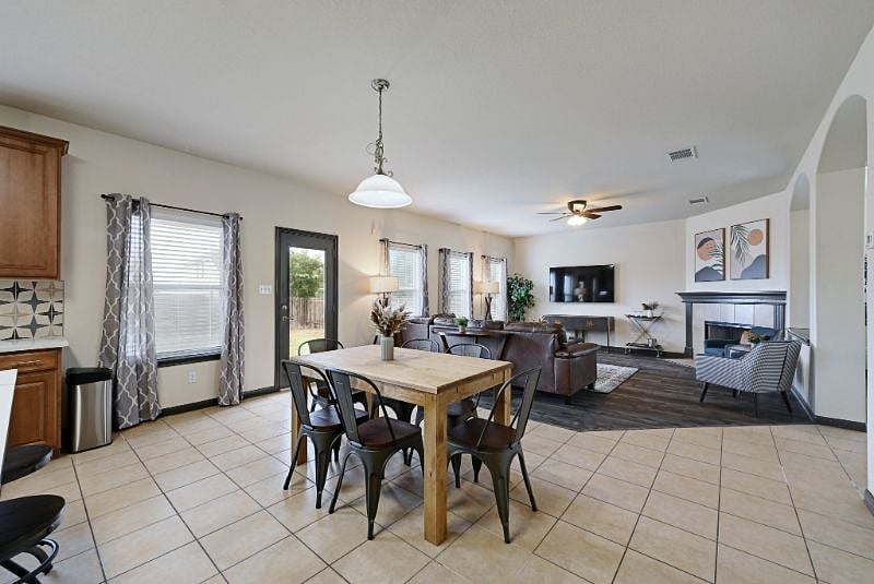 Furnished Finder property 614963_1 photo 10