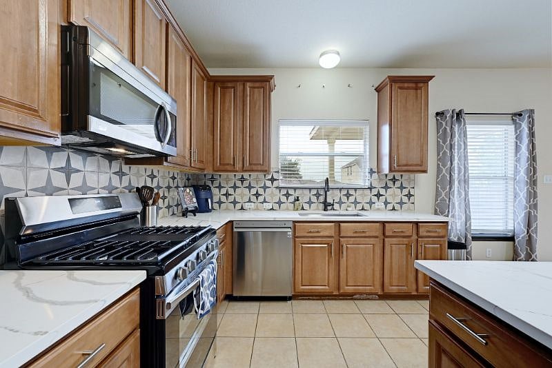 Furnished Finder property 614963_1 photo 13