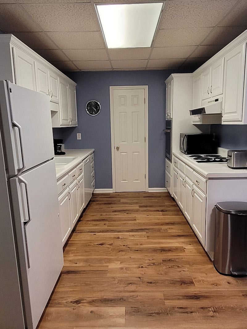 Fully Furnished Kitchen