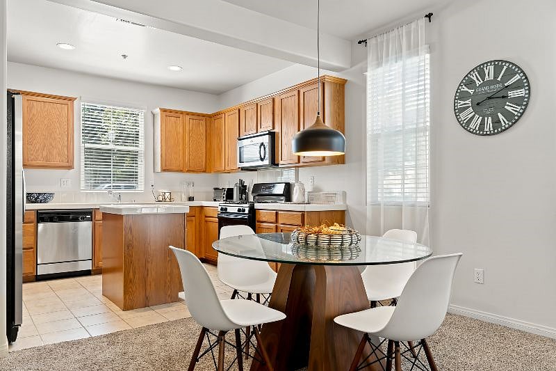 Furnished Finder property 614970_1 photo 9