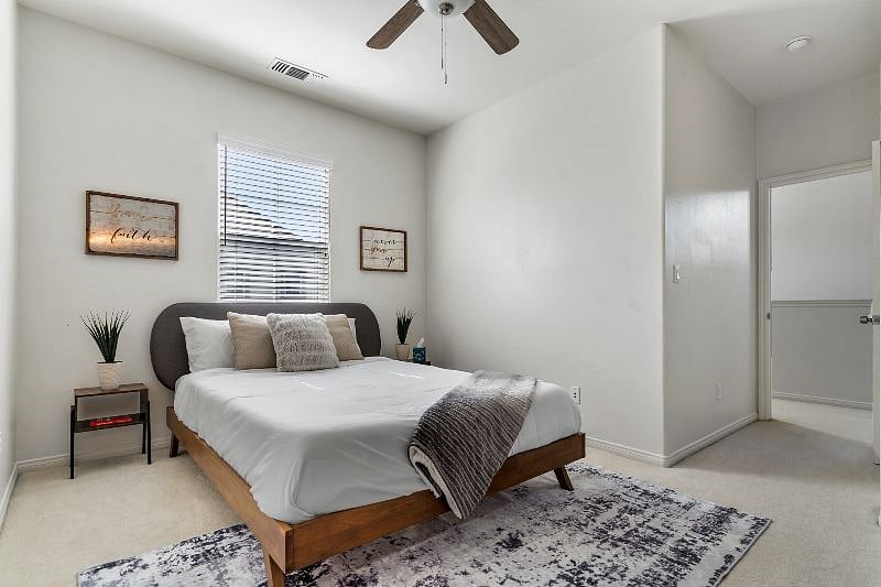 Queen Bed with attached full bath