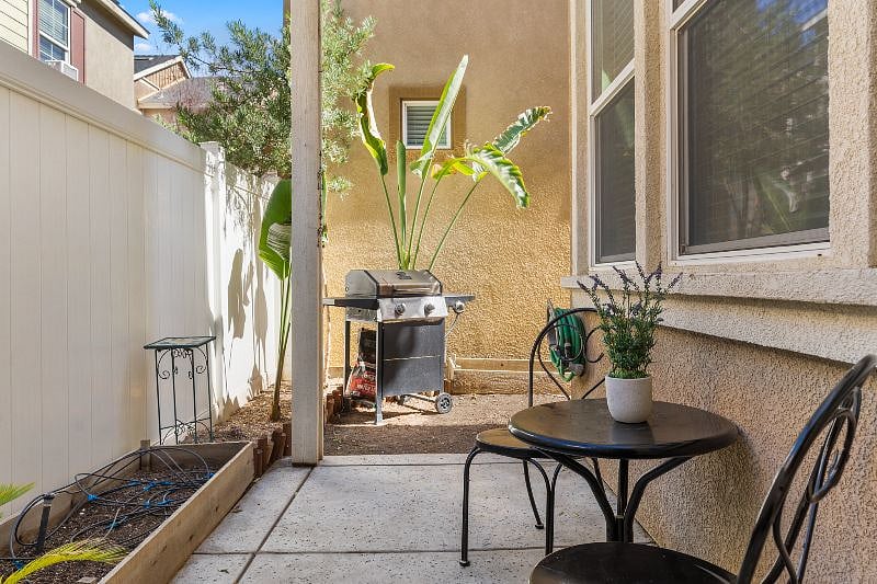 Furnished Finder property 614970_1 photo 22