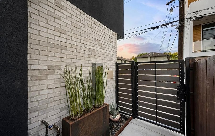 Furnished Finder property 615101_1 photo 15
