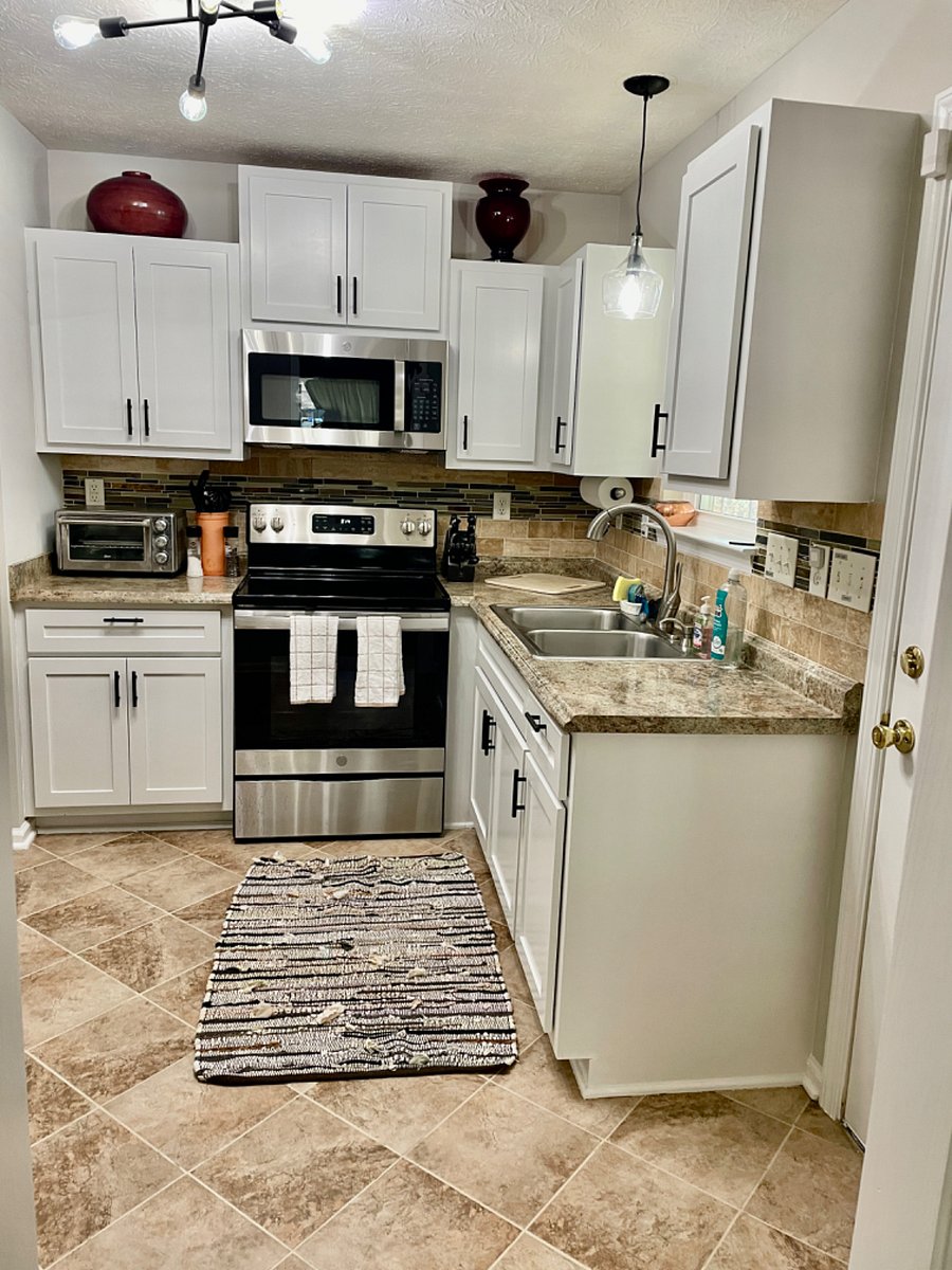 Furnished Finder property 615147_1 photo 24
