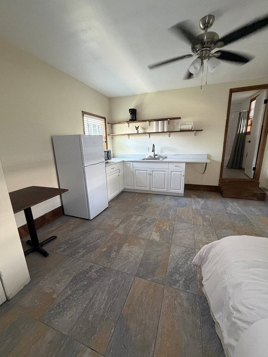 Furnished Finder property 615150_1 photo 8