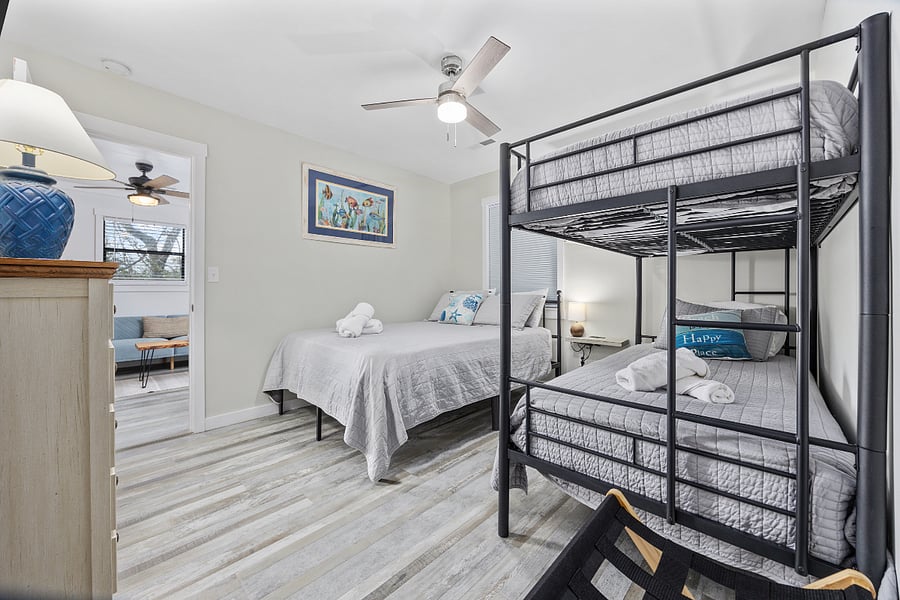 Furnished Finder property 615170_1 photo 17