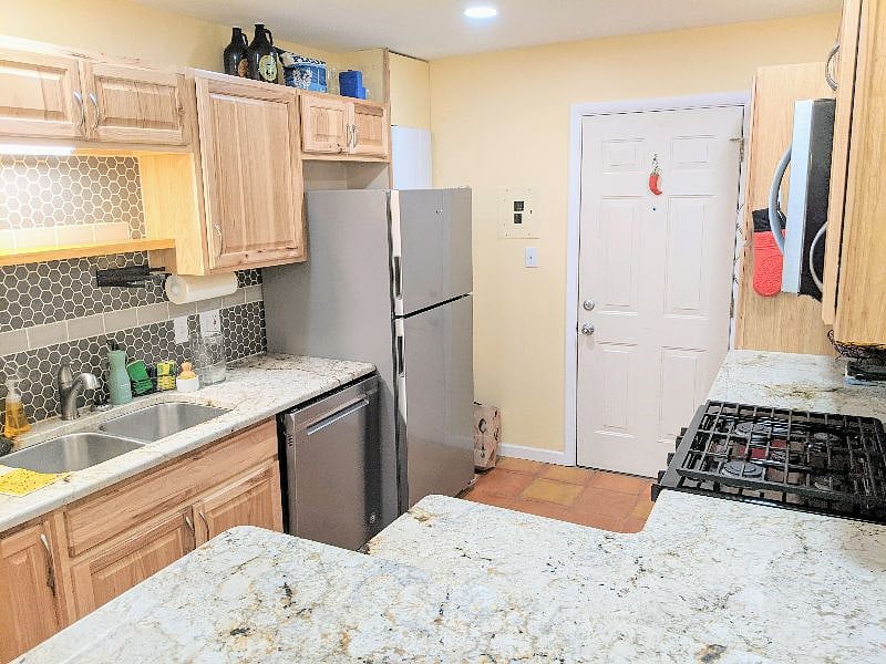 Furnished Finder property 615255_1 photo 20