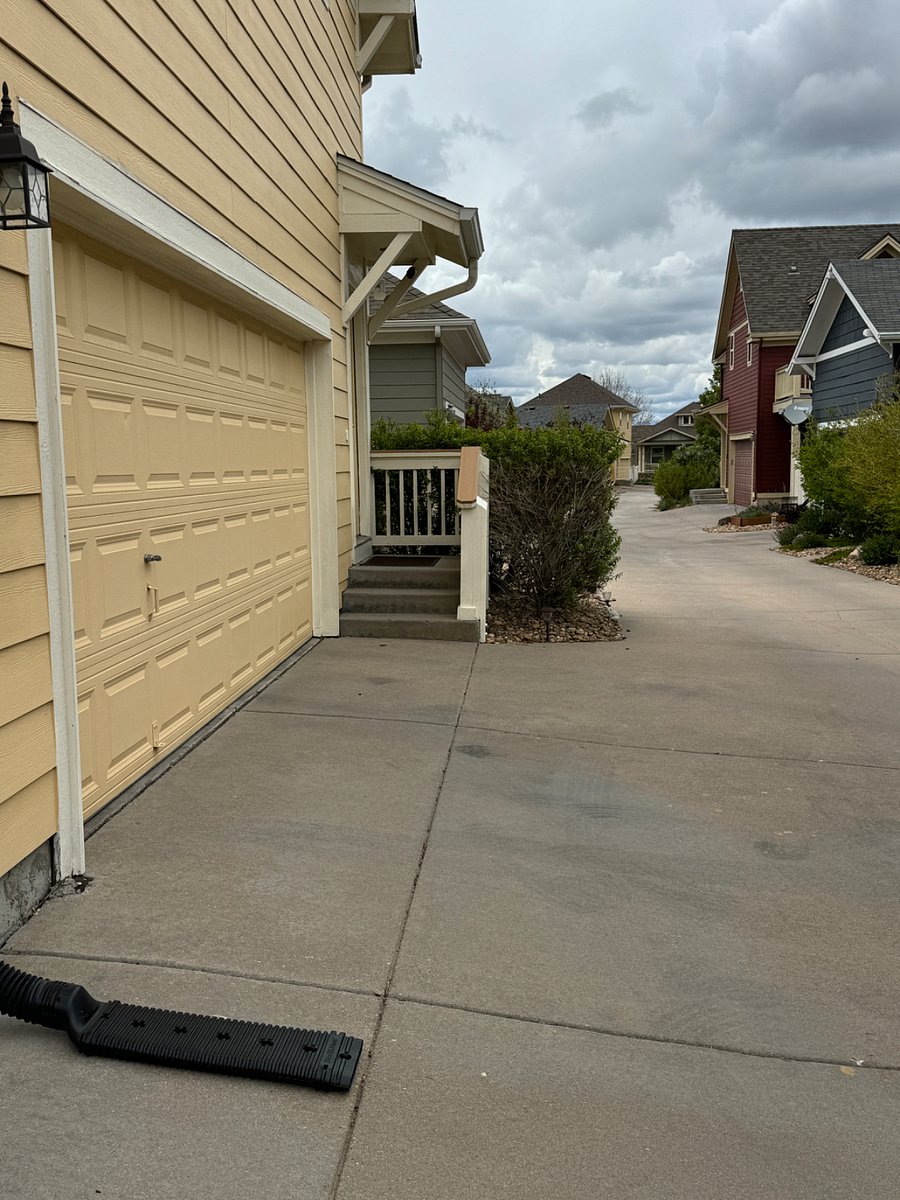 Walkway to door of Carriage House.