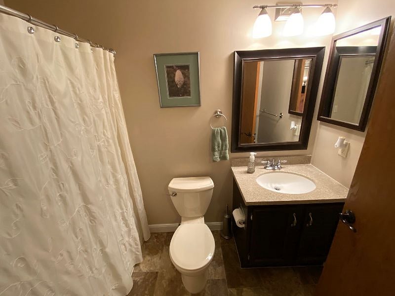 2nd Full Bath Upstairs