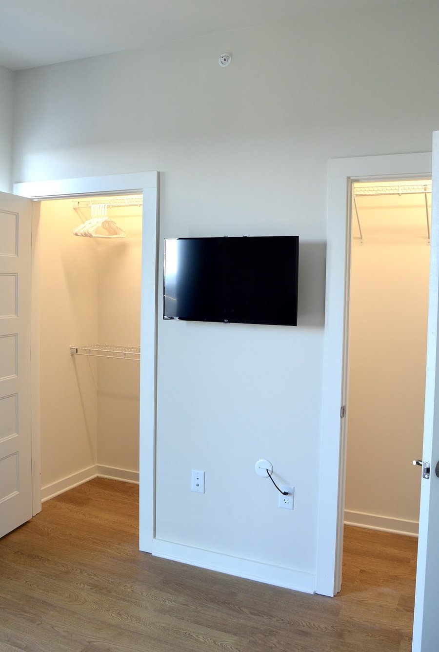 Furnished Finder property 615398_1 photo 12