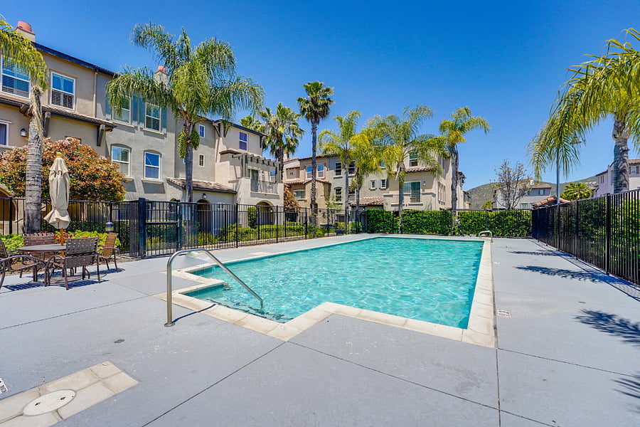 Furnished Finder property 615411_1 photo 14
