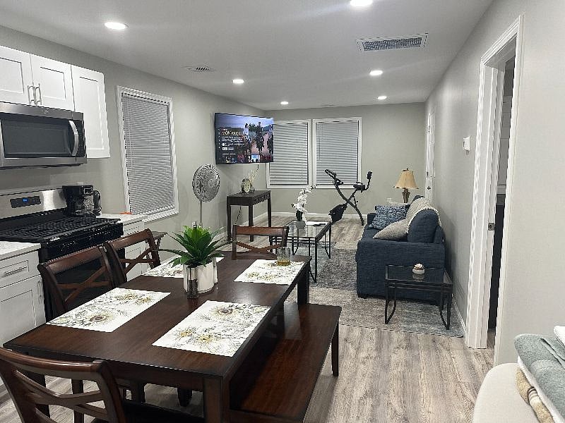 Furnished Finder property 615465_1 photo 4