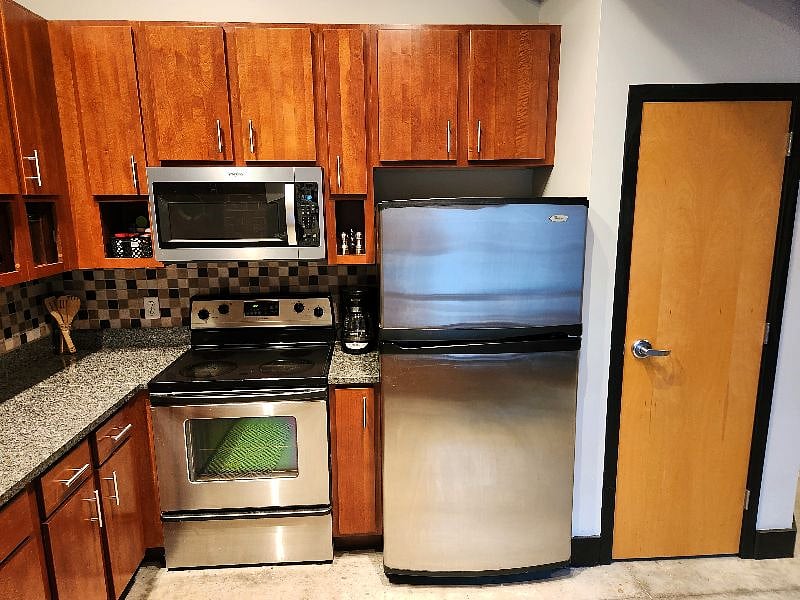 Furnished Finder property 615525_1 photo 6