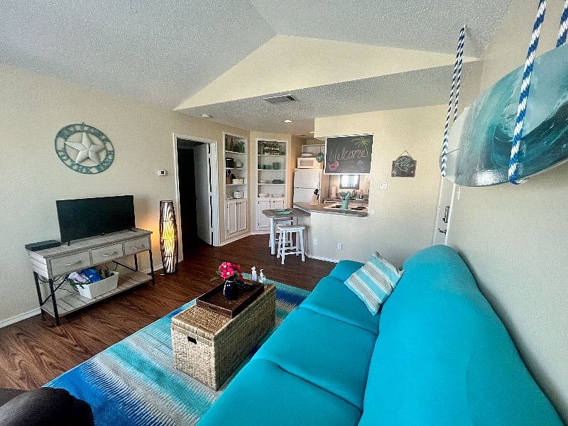 Furnished Finder property 615536_1 photo 3