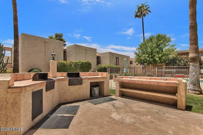 Condo grilling and dining area for entertaining
