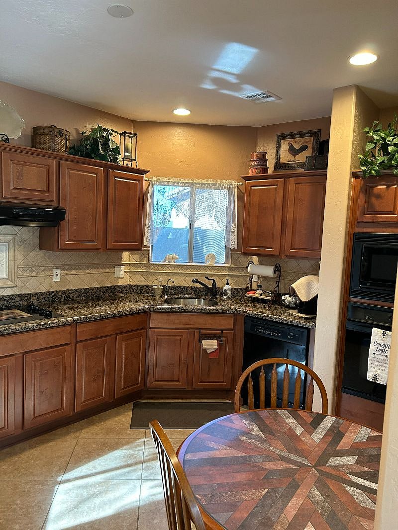 Furnished Finder property 615570_1 photo 5