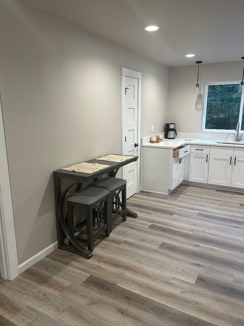 Furnished Finder property 615573_1 photo 9
