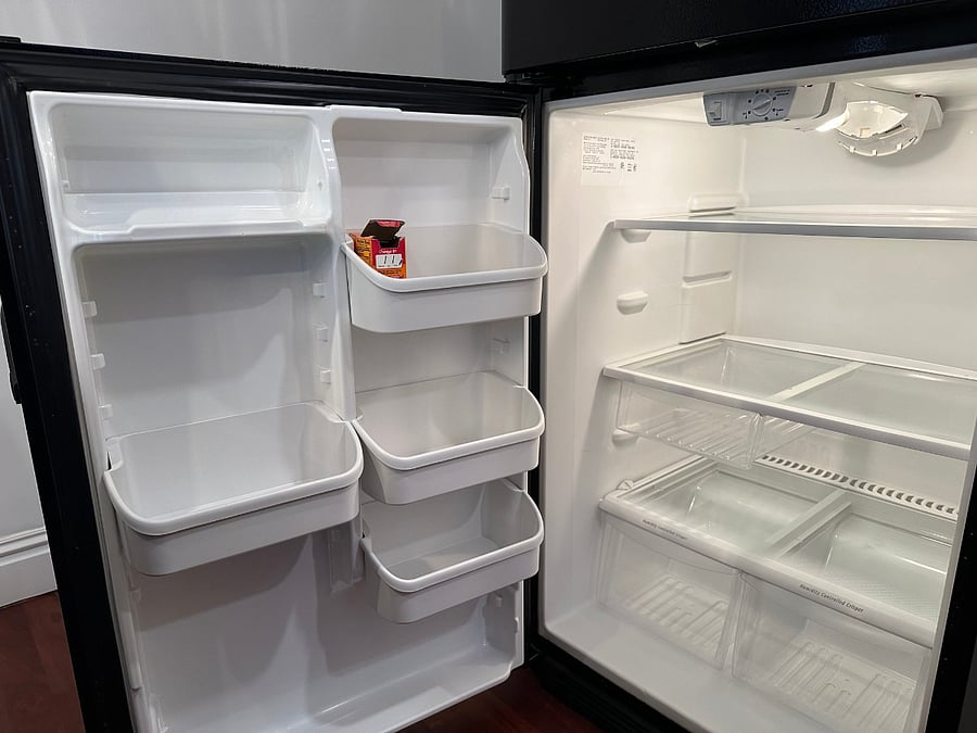 Imagine your cold food in here