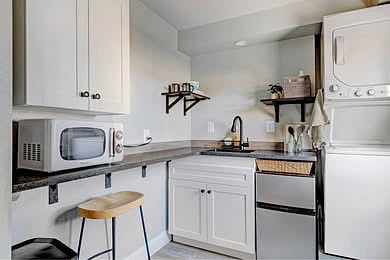 Furnished Finder property 615635_1 photo 15