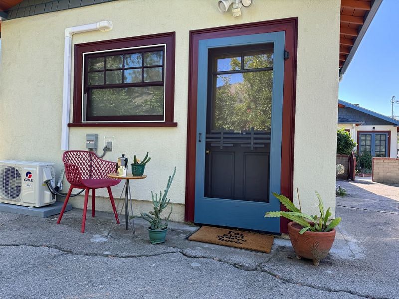 Studio Front