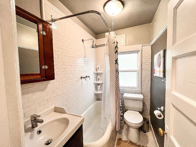 Furnished Finder property 615679_1 photo 15
