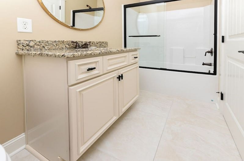 2nd Bathroom