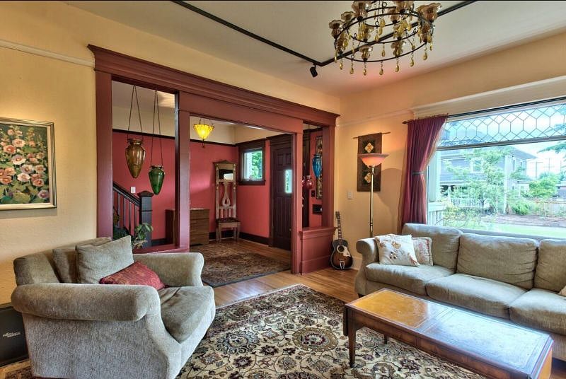 Please feel free to enjoy the shared spaces of my whimsical and charming historic home, lots of spaces to curl up!