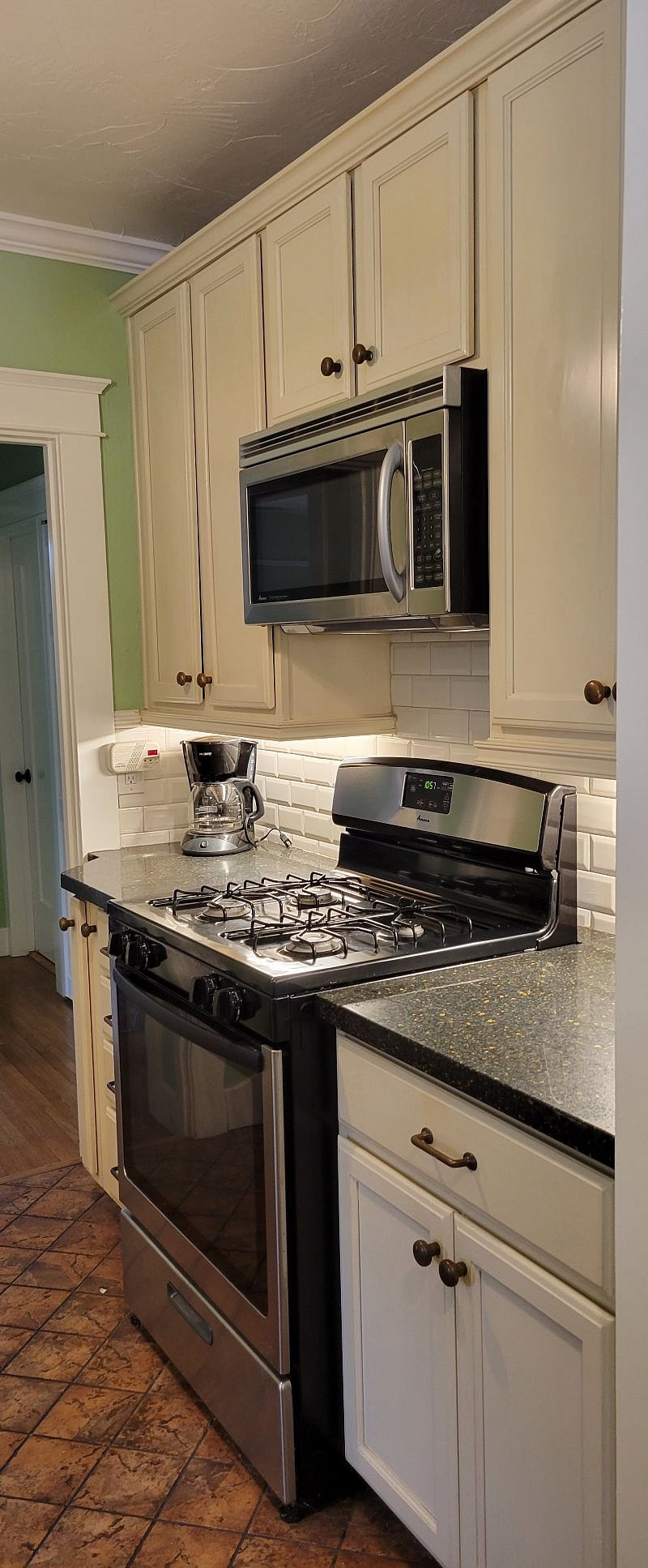 Furnished Finder property 615747_1 photo 4