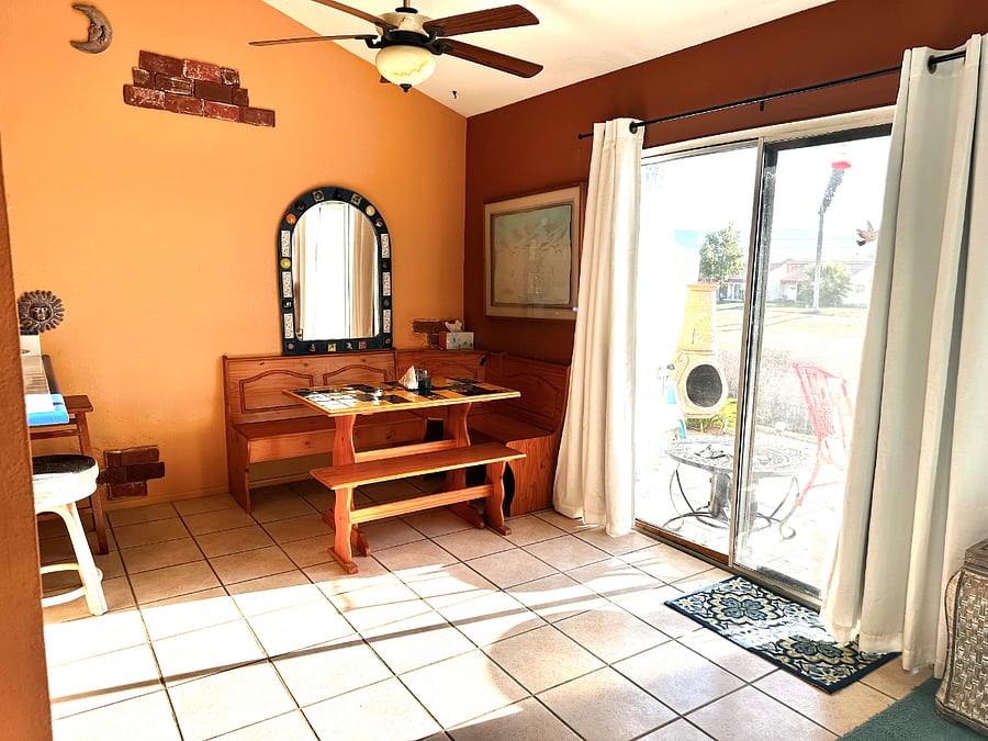Dining room.