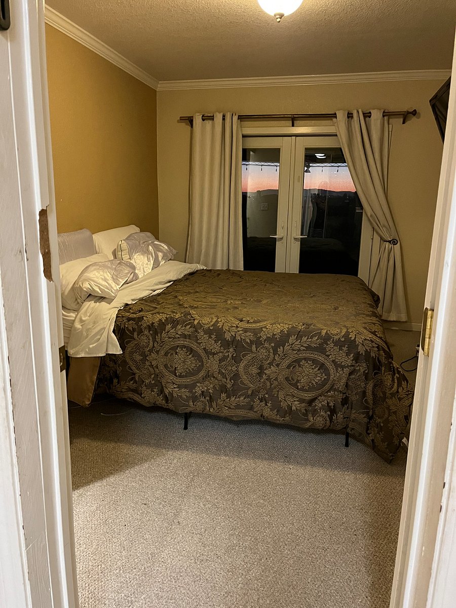 Furnished Finder property 615778_1 photo 15