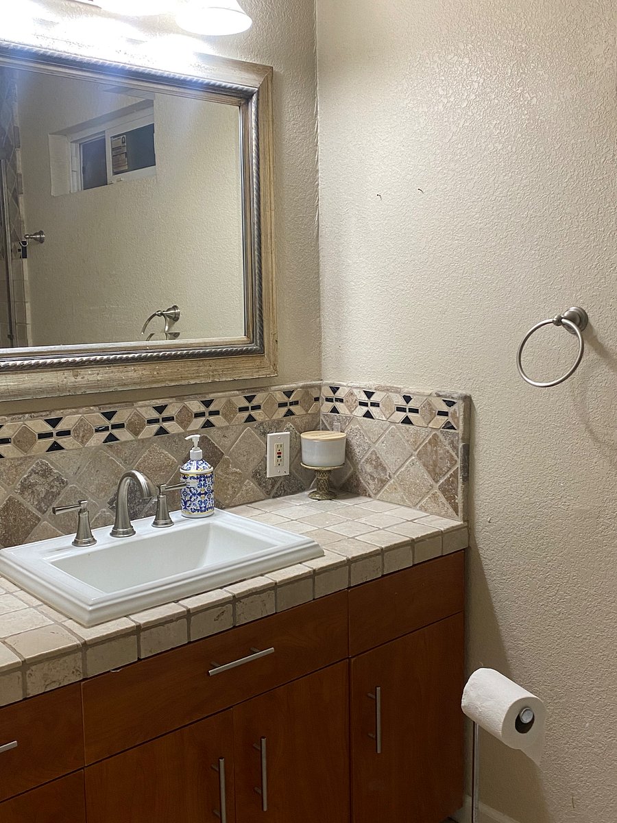 Furnished Finder property 615778_1 photo 44