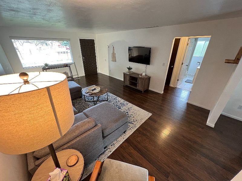 Furnished Finder property 615815_1 photo 11