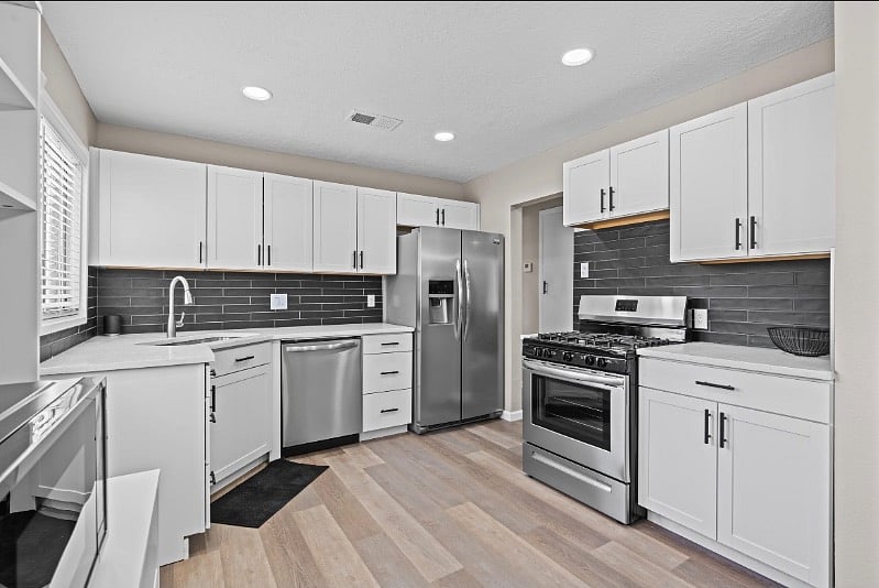 Furnished Finder property 615836_1 photo 6