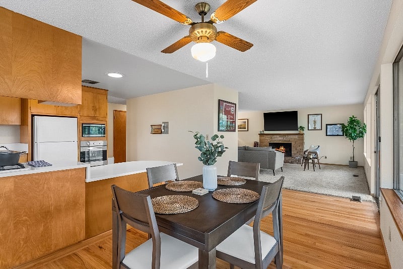 Dining Room/Living Room