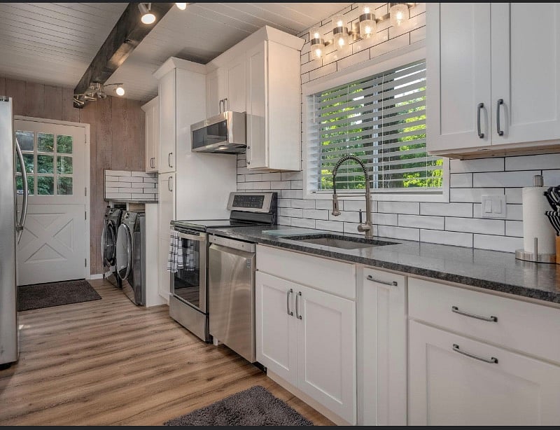 Furnished Finder property 615885_1 photo 4