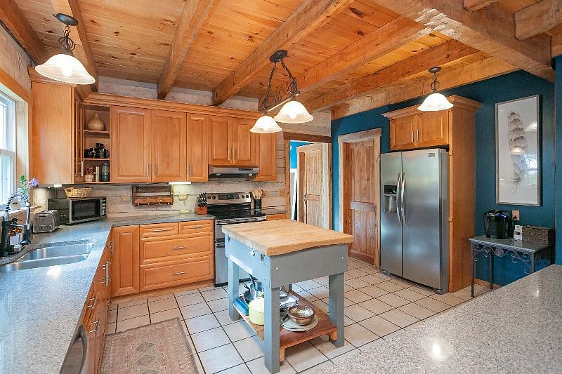 Furnished Finder property 615887_1 photo 16