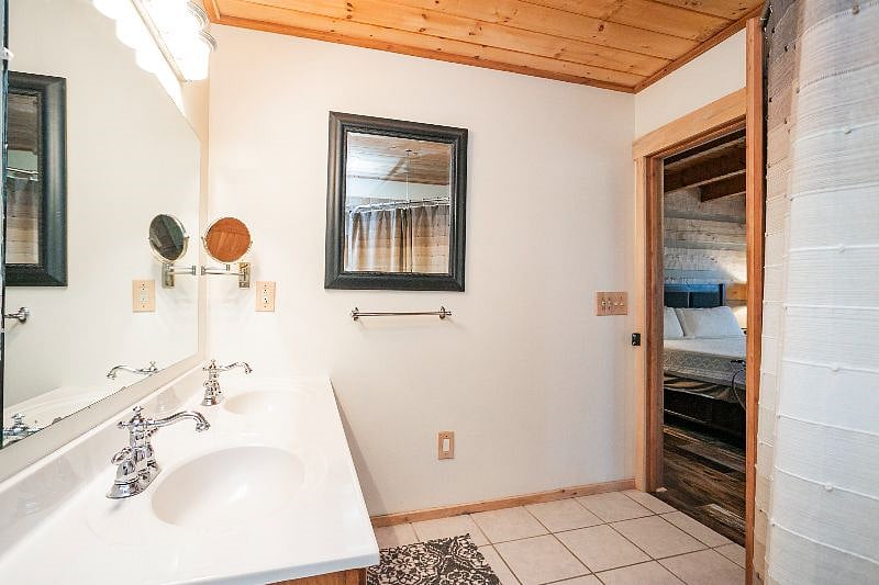 Furnished Finder property 615887_1 photo 23
