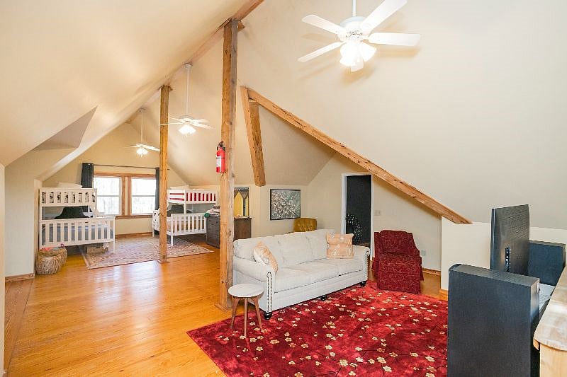 Furnished Finder property 615887_1 photo 32