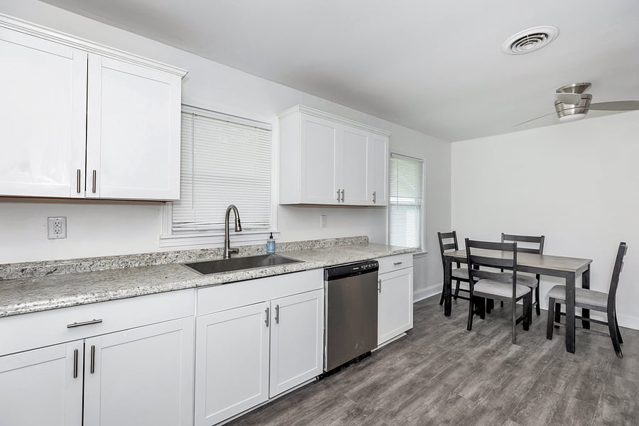Furnished Finder property 615913_1 photo 13