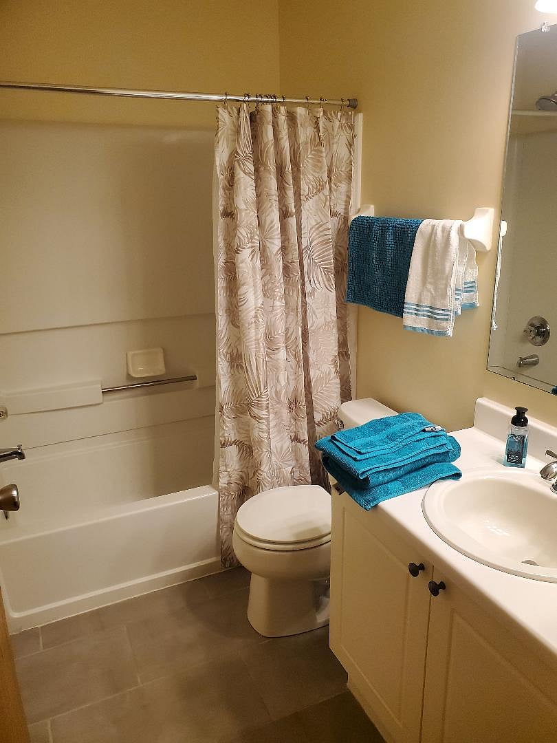 Full bathroom