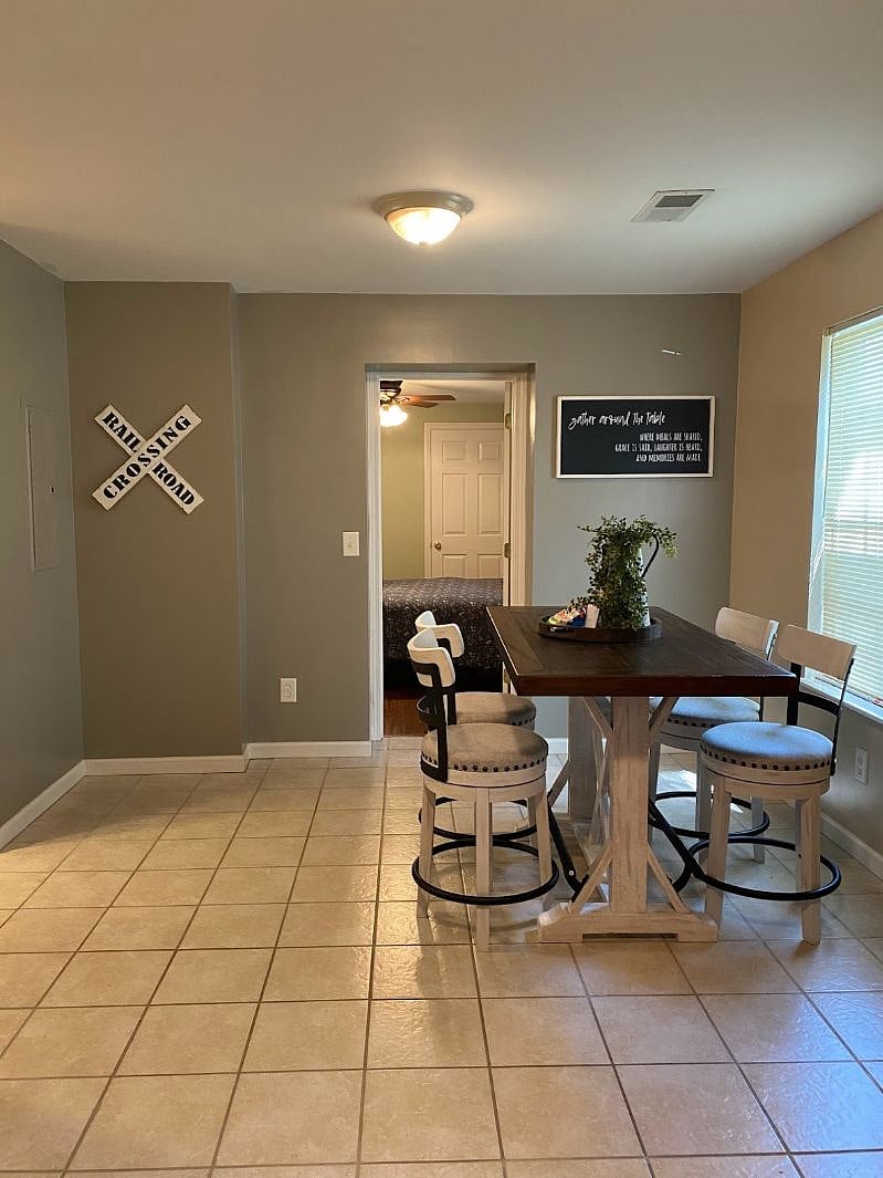 Furnished Finder property 615925_1 photo 6