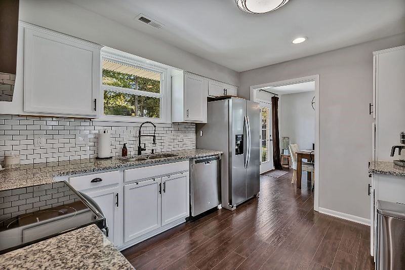 Furnished Finder property 615947_1 photo 17
