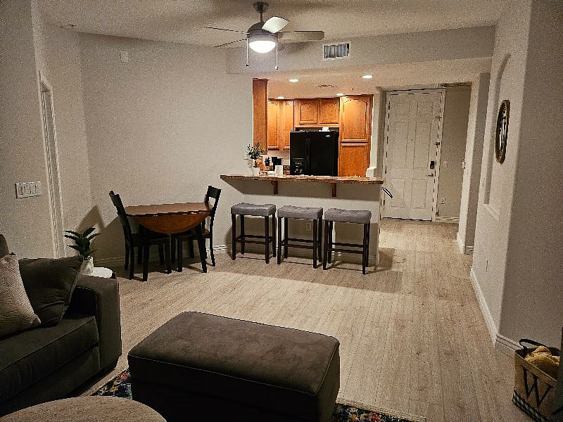 Furnished Finder property 615949_1 photo 3