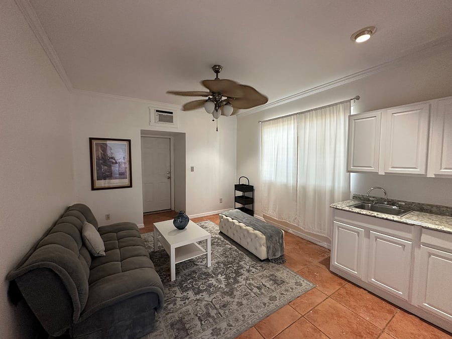 Furnished Finder property 615954_1 photo 18