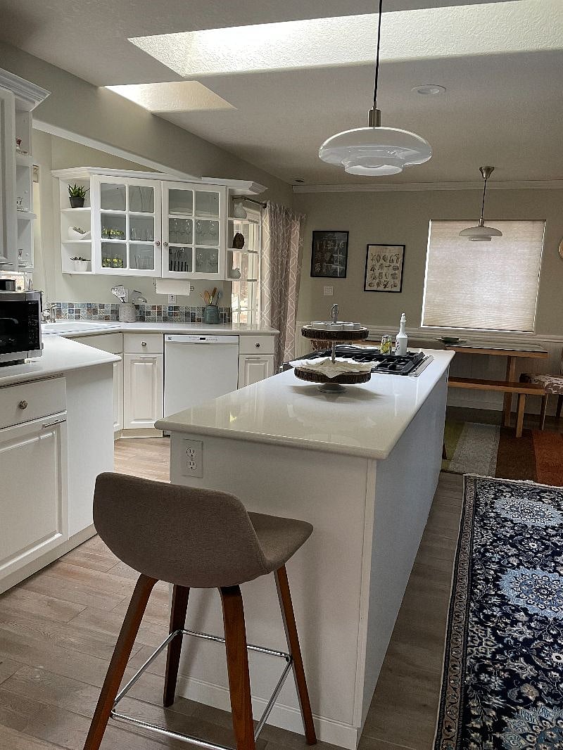 Furnished Finder property 615960_1 photo 13