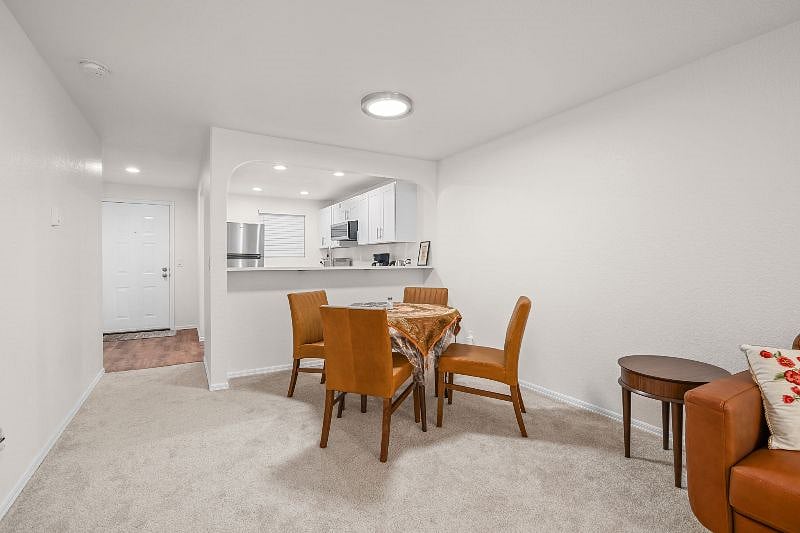 Furnished Finder property 615994_1 photo 9